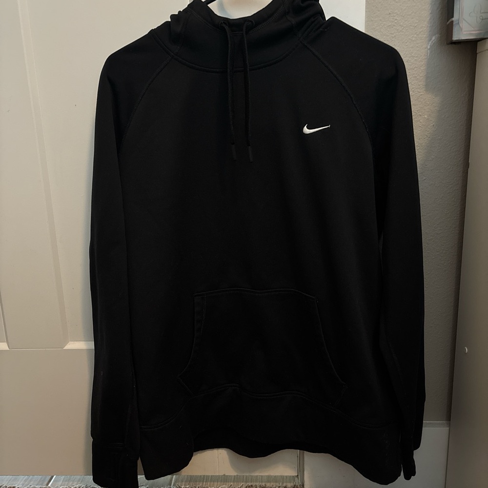 Nike Black Hoodie Athletic material worn a couple times great quality no damage!